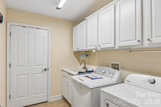 174 Summerfield Place, Flat Rock, NC 28731