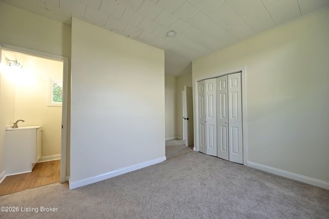 1637 W Oak St, Louisville, KY 40210