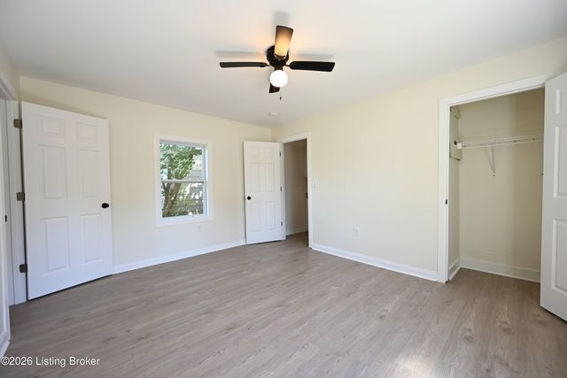 1637 W Oak St, Louisville, KY 40210