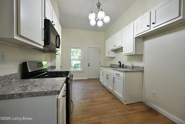 1637 W Oak St, Louisville, KY 40210