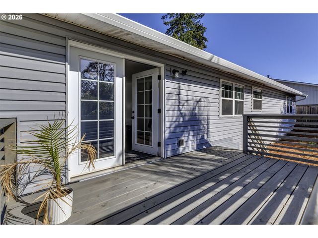 1066 Se FIR GROVE Loop, Hillsboro, OR 97123
