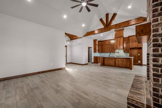 3438 Mesa Dr, Elgin, OK 73538