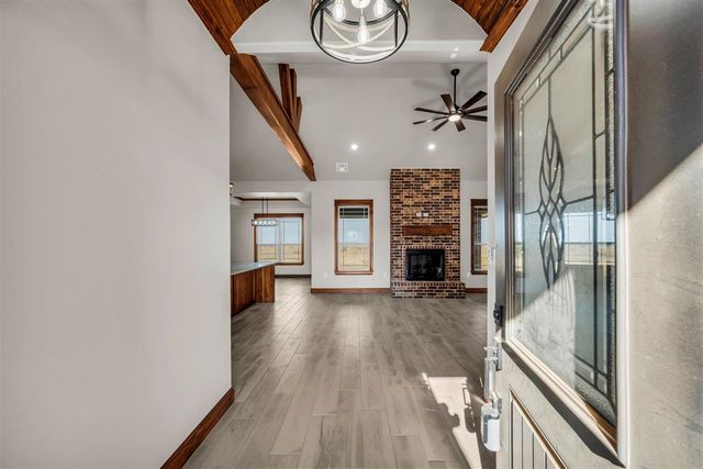 3438 Mesa Dr, Elgin, OK 73538