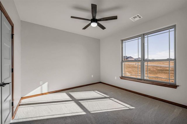 3438 Mesa Dr, Elgin, OK 73538