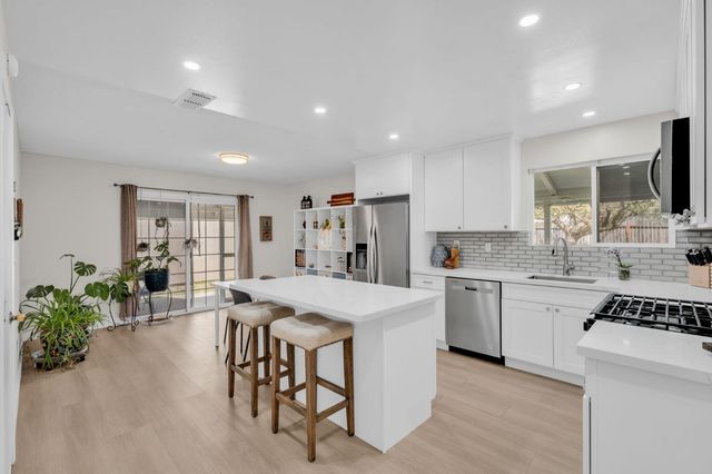 9427 Achates Cir, Sacramento, CA 95826