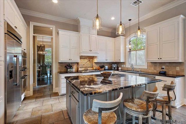 6427 Province Ln, Baton Rouge, LA 70808