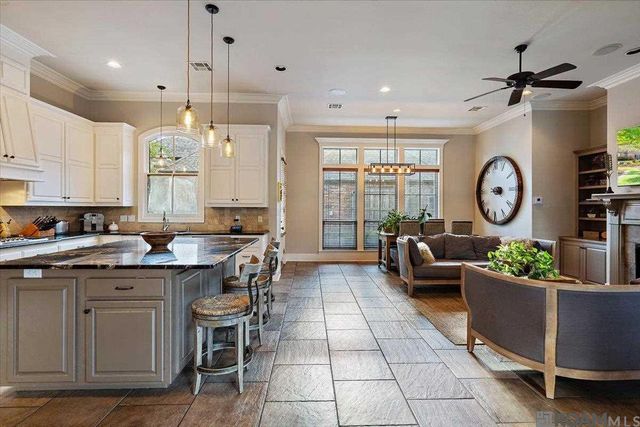 6427 Province Ln, Baton Rouge, LA 70808