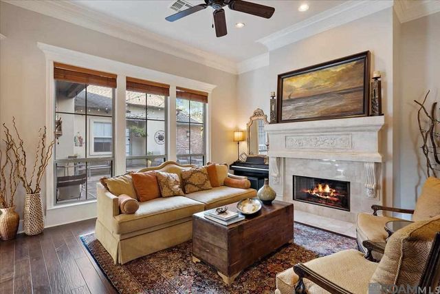 6427 Province Ln, Baton Rouge, LA 70808