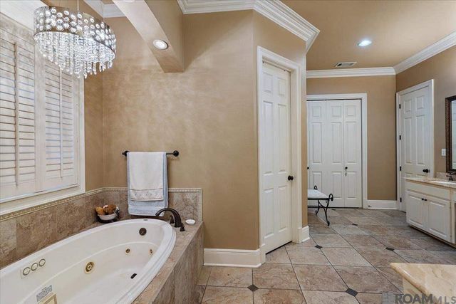 6427 Province Ln, Baton Rouge, LA 70808