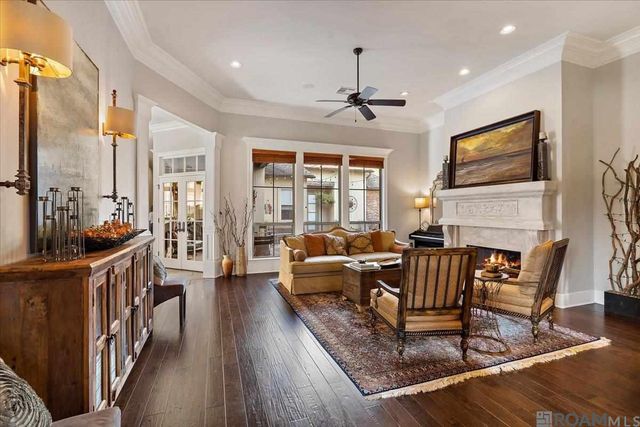 6427 Province Ln, Baton Rouge, LA 70808