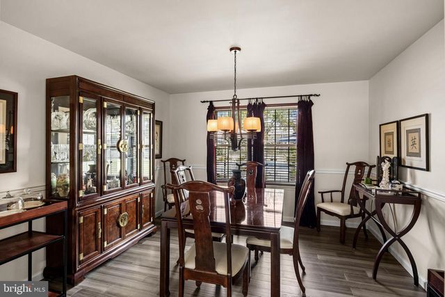 3 SPLITRAIL CT, Hainesport, NJ 08036