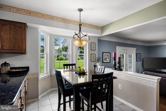 3 SPLITRAIL CT, Hainesport, NJ 08036