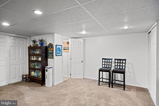 3 SPLITRAIL CT, Hainesport, NJ 08036
