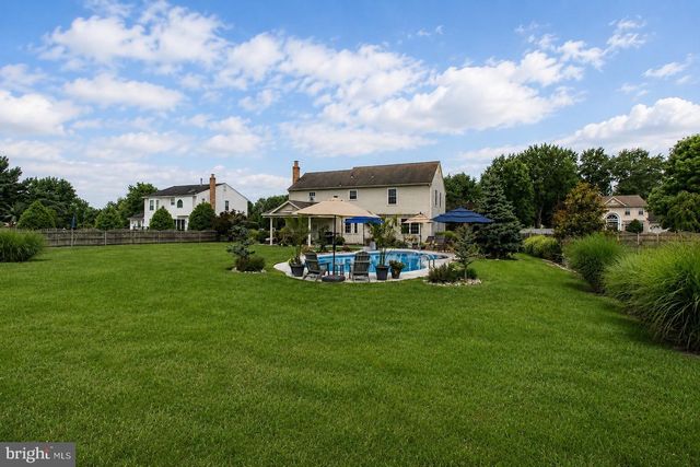 3 SPLITRAIL CT, Hainesport, NJ 08036