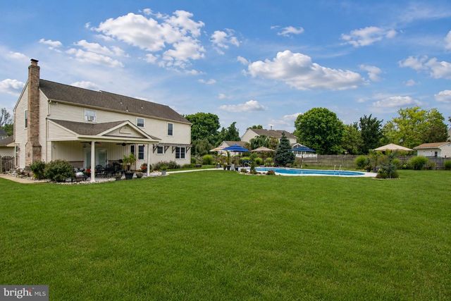 3 SPLITRAIL CT, Hainesport, NJ 08036