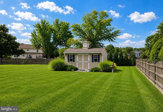 3 SPLITRAIL CT, Hainesport, NJ 08036