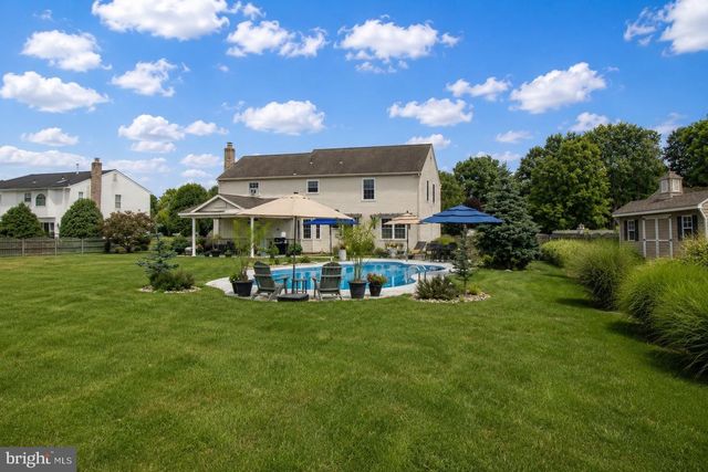 3 SPLITRAIL CT, Hainesport, NJ 08036