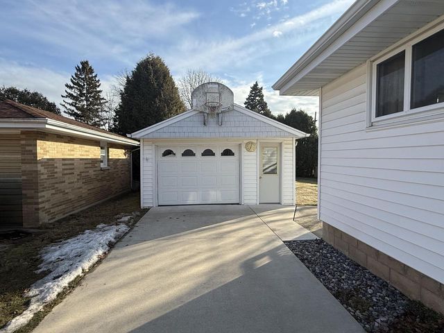 819 24th STREET, Two Rivers, WI 54241