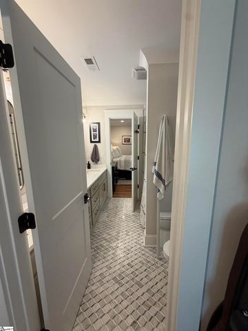 17 Pinehurst Drive, Greenville, SC 29609