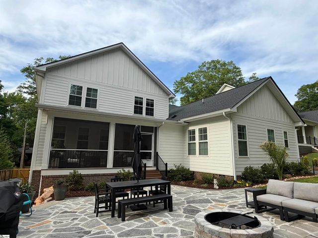 17 Pinehurst Drive, Greenville, SC 29609