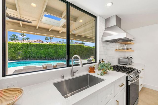 75370 Desert Valley Lane, Indian Wells, CA 92210
