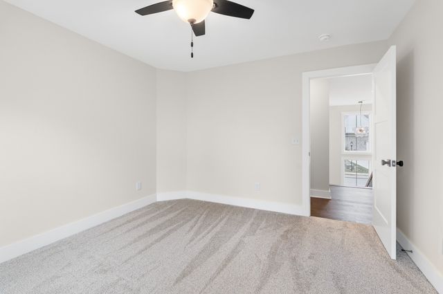 242 Bellshire Dr, Clarksville, TN 37043