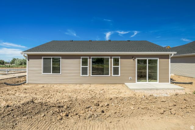 1068 N SUMMIT VIEW DR, Harrisville, UT 84404