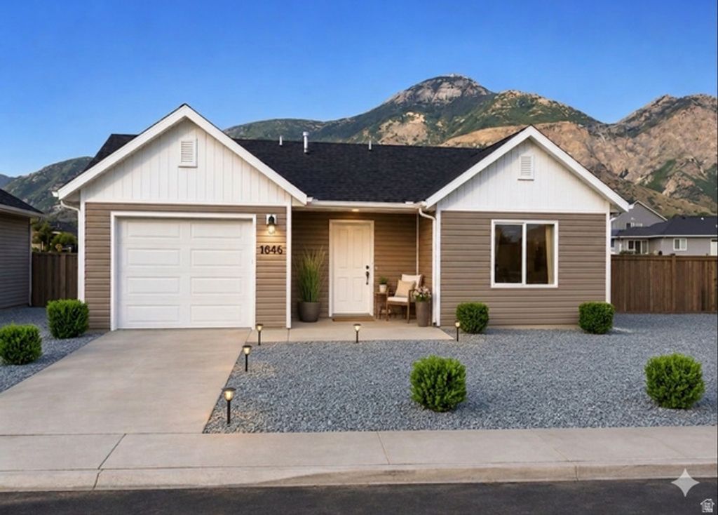 1068 N SUMMIT VIEW DR, Harrisville, UT 84404