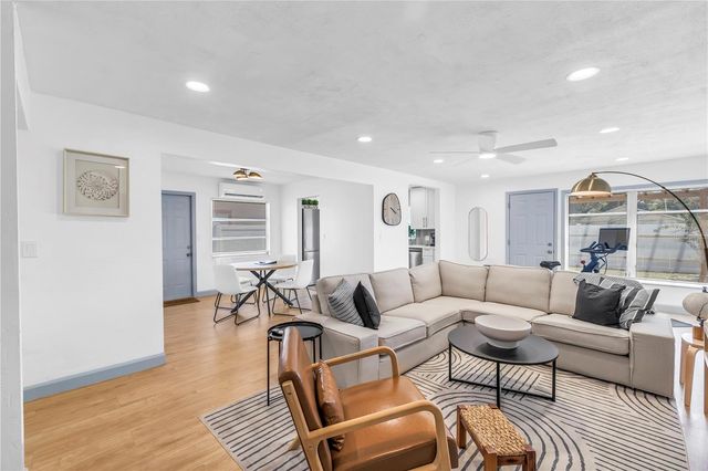 450 47TH STREET S, St Petersburg, FL 33711