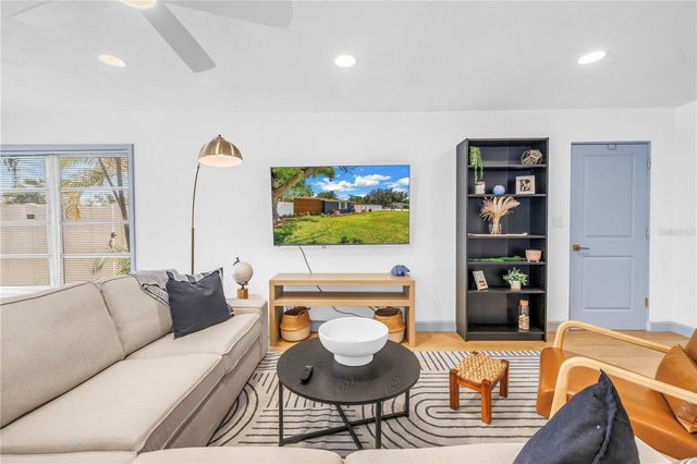 450 47TH STREET S, St Petersburg, FL 33711