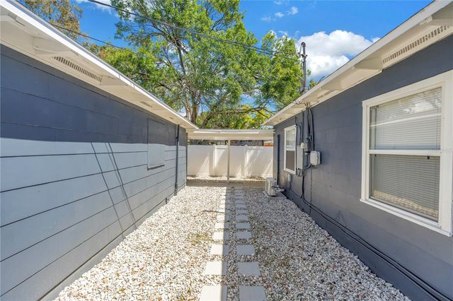 450 47TH STREET S, St Petersburg, FL 33711