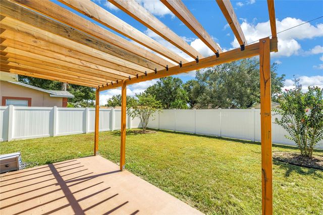 450 47TH STREET S, St Petersburg, FL 33711