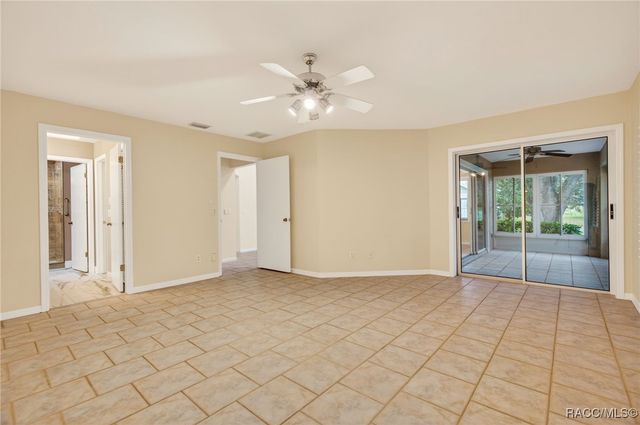 1603 N Foxboro Loop, Crystal River, FL 34429