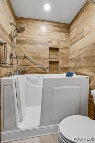 1603 N Foxboro Loop, Crystal River, FL 34429