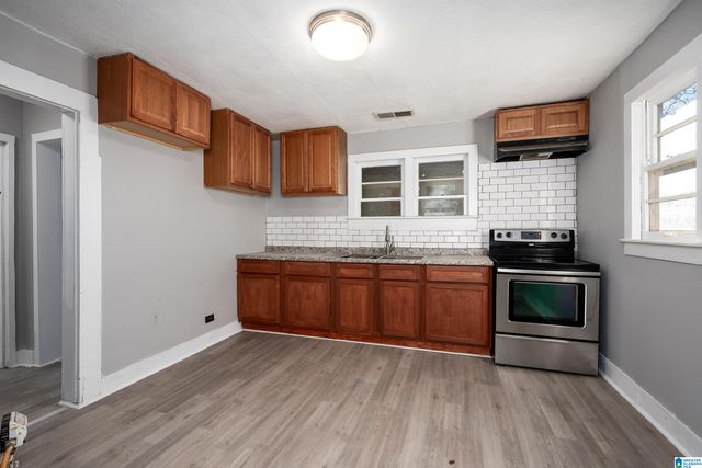 1825 18TH STREET, Birmingham, AL 35218