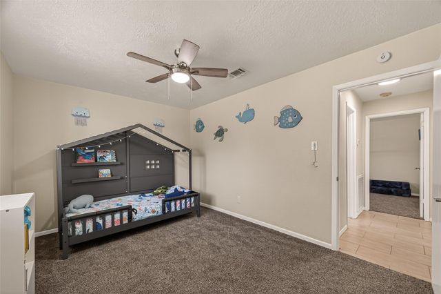 555 Shealy Street, Houston, TX 77598