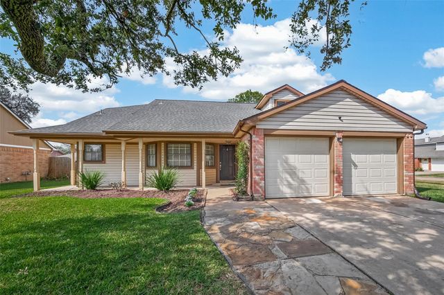 555 Shealy Street, Houston, TX 77598