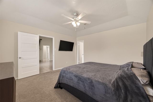 555 Shealy Street, Houston, TX 77598