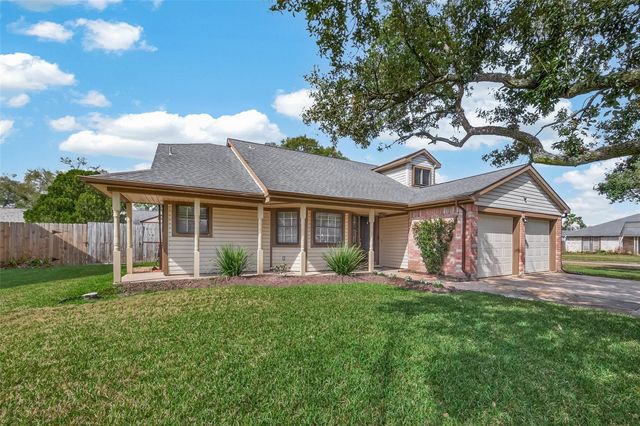 555 Shealy Street, Houston, TX 77598