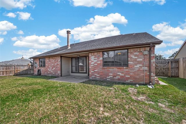 555 Shealy Street, Houston, TX 77598