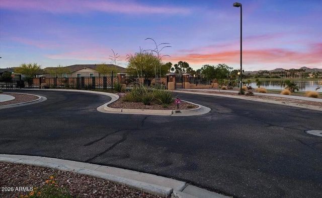 18192 W HOPE Drive, Goodyear, AZ 85338