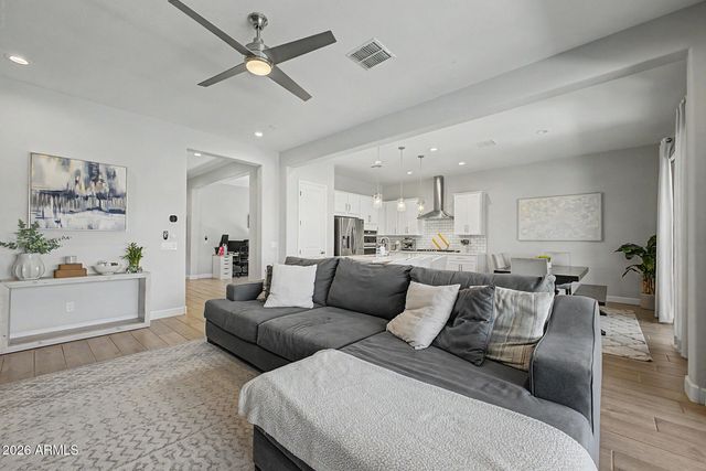 18192 W HOPE Drive, Goodyear, AZ 85338