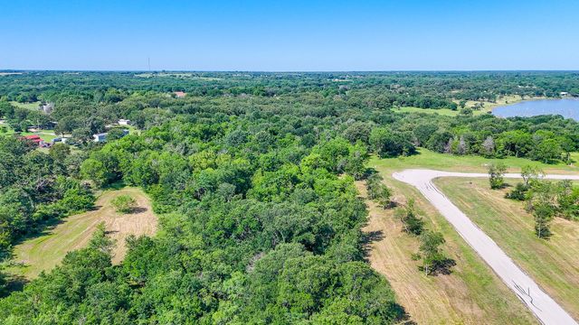 Lot 8 Diamond Point, Corsicana, TX 75109
