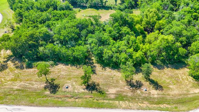Lot 8 Diamond Point, Corsicana, TX 75109
