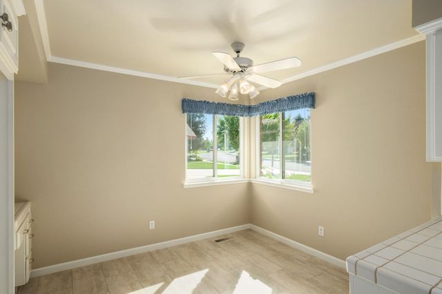 1218 W Tenaya Way, Fresno, CA 93711