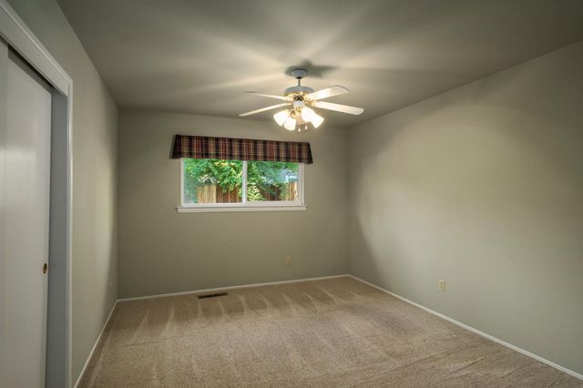 1218 W Tenaya Way, Fresno, CA 93711