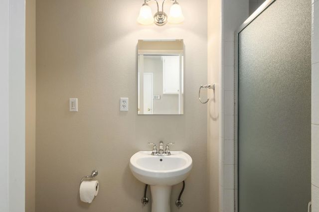 1218 W Tenaya Way, Fresno, CA 93711