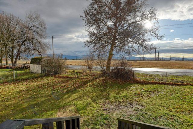 19625 E Wellesley Ave, Otis Orchards, WA 99027