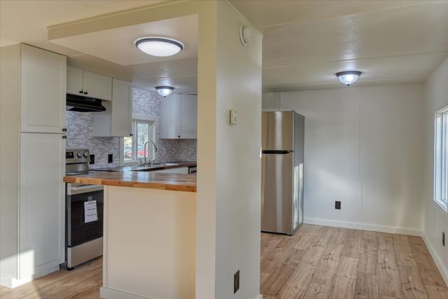 19625 E Wellesley Ave, Otis Orchards, WA 99027