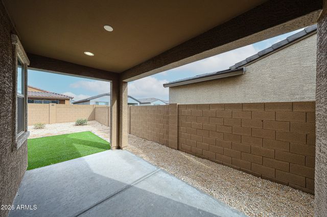 2068 W SIERRA SUNSET Trail, Phoenix, AZ 85085